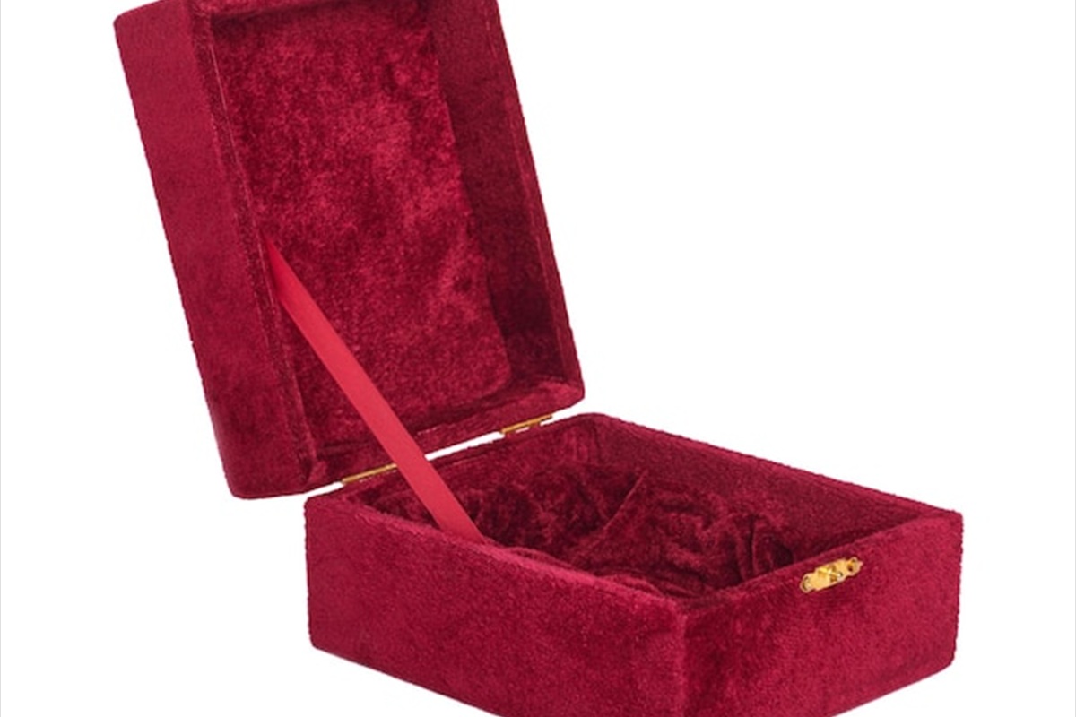 Bangle set presented in an ivory gift box with gold ribbon